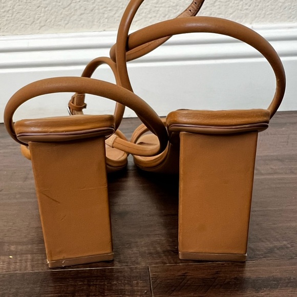 Revolve Sol Sana Wren Heel in Tan - Picture 13 of 16